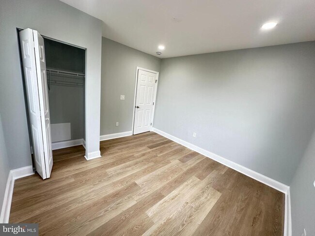 Building Photo - 3501 Erdman Ave