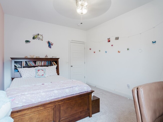 Building Photo - 5201 SW Kemptown Pl