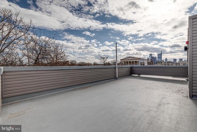 Building Photo - 2113 Master St