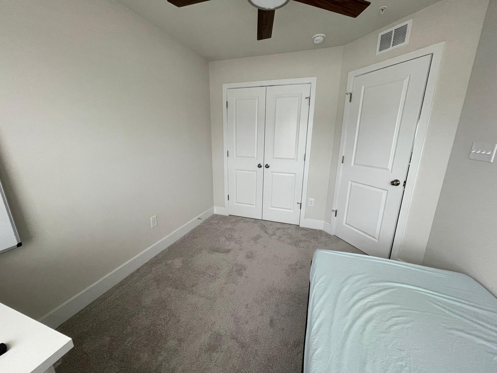 Building Photo - 1235 Greylock Ln