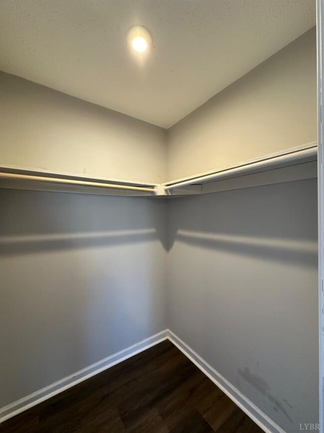 Building Photo - 601 Jackson St