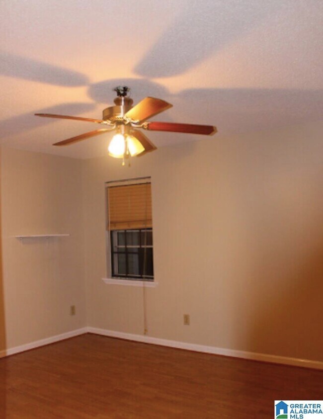 Building Photo - 359 Jamestown Manor Dr