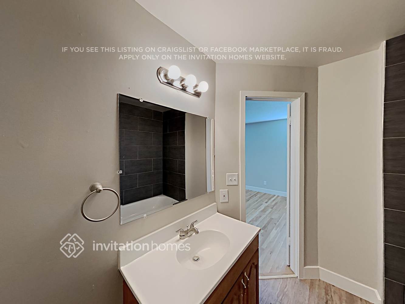 Building Photo - 17486 E Temple Dr