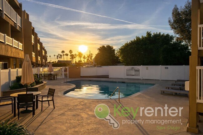 Building Photo - Charming & Remodeled Condo in one of San Diego's most loved neighborhoods