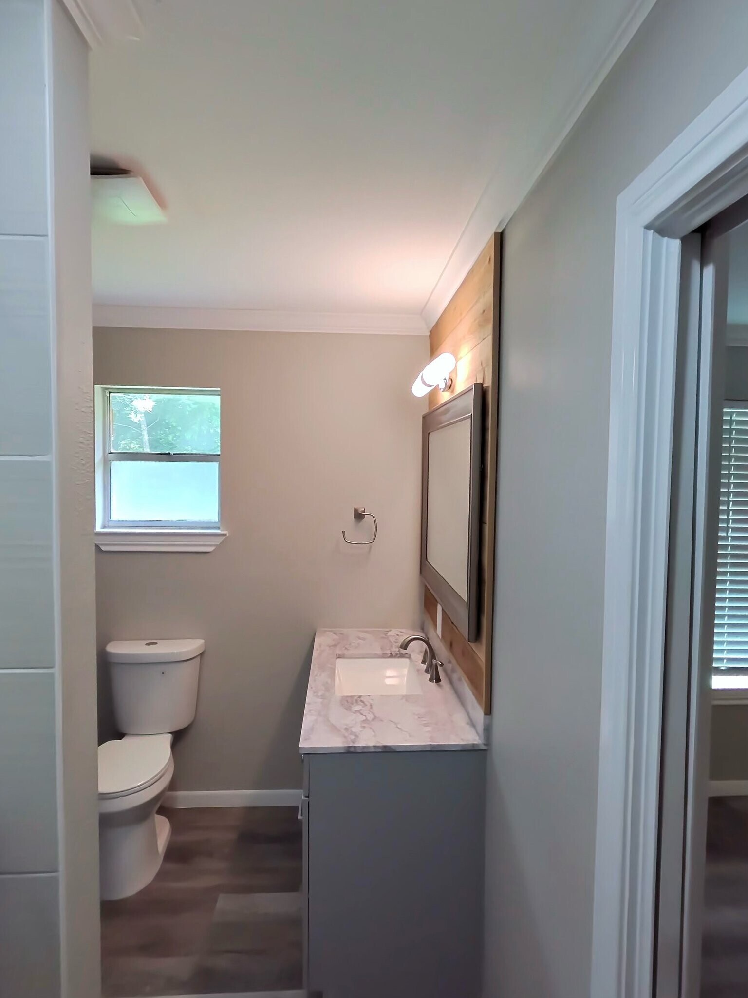 Building Photo - 904 Westview Cir
