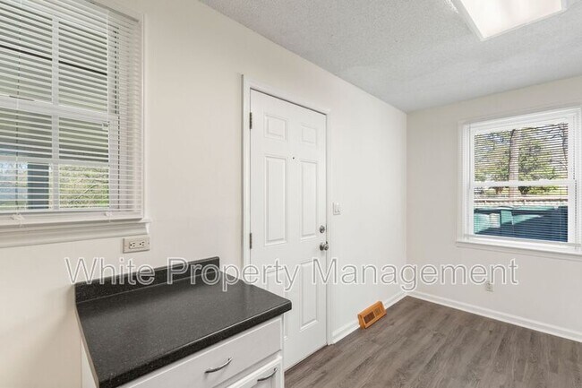 Building Photo - 505 Butler Ct