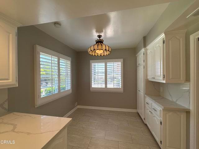 Building Photo - 1535 Glenmont Dr