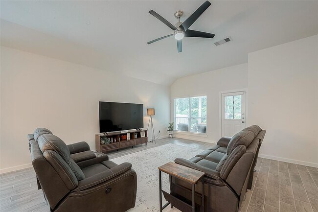 Building Photo - 15202 N Heron Heights Way