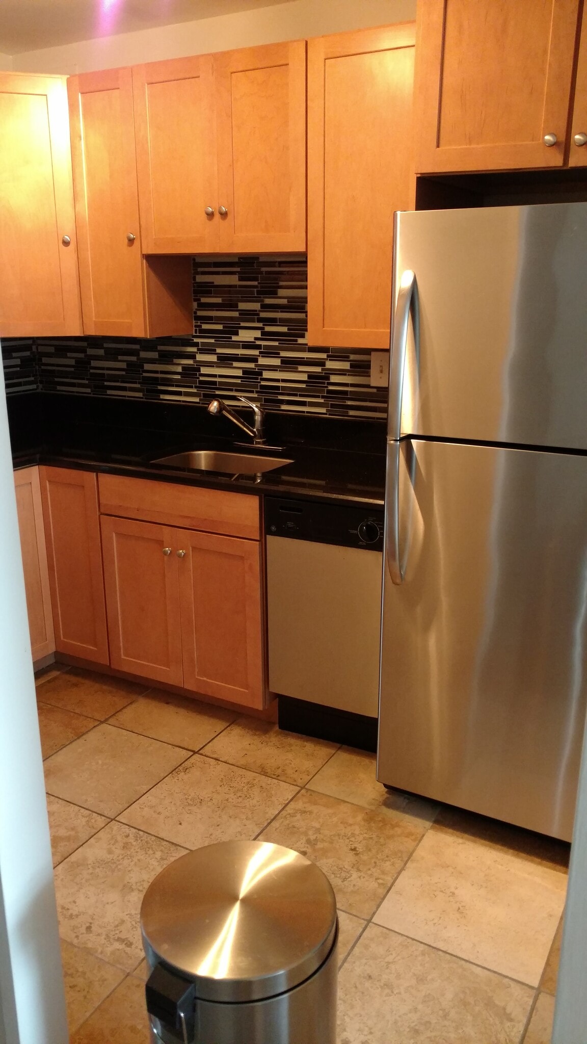 Building Photo - 720 W Gordon Terrace