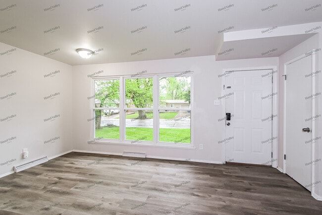 Building Photo - 609 Lynn Haven Ln