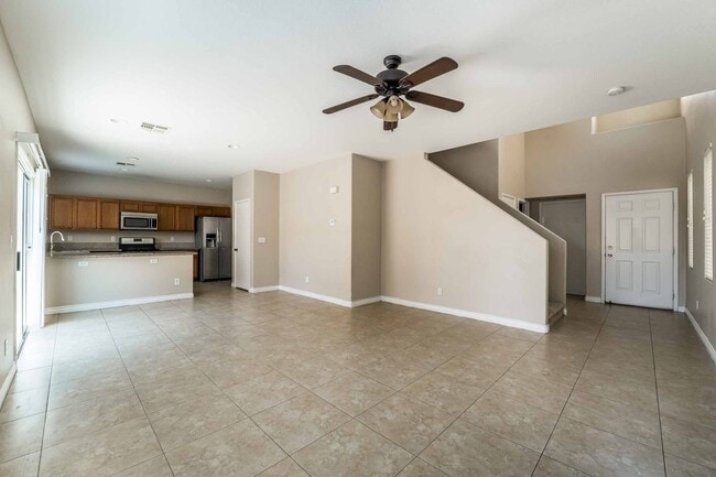 Building Photo - Charming 5-Bedroom Home in the Heart of Las Vegas