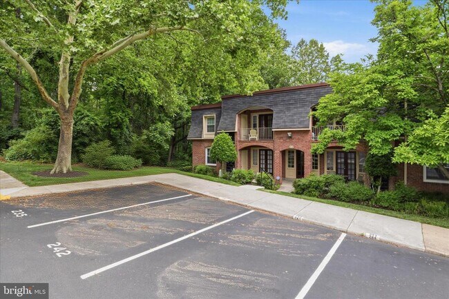 Building Photo - 8114 Colony Point Rd