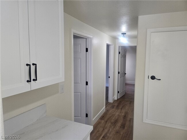 Building Photo - 8250 N Grand Canyon Dr