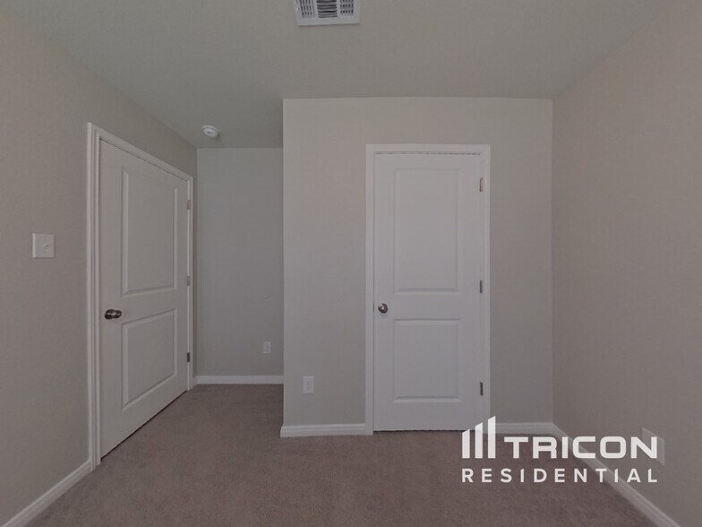 Building Photo - 15569 Taylorcrest Dr