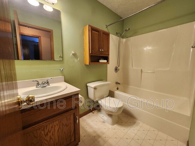 Building Photo - 4391 S Hidden Way St