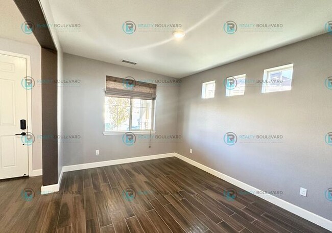 Building Photo - $2000.00 Off of Your Move-In Costs! Stunni...