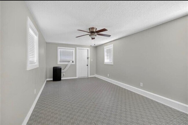 Building Photo - 2329 Reynolds St