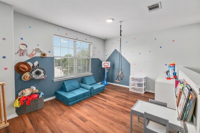 Building Photo - 1305 Horseshoe Ranch Dr