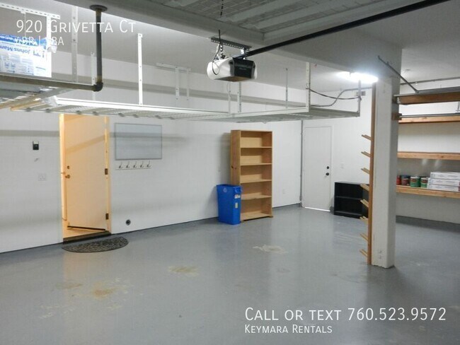 Building Photo - 920 Grivetta Ct