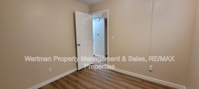 Building Photo - 1225 N Chestnut St