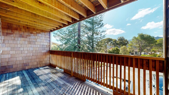 Building Photo - 50 Corte Real