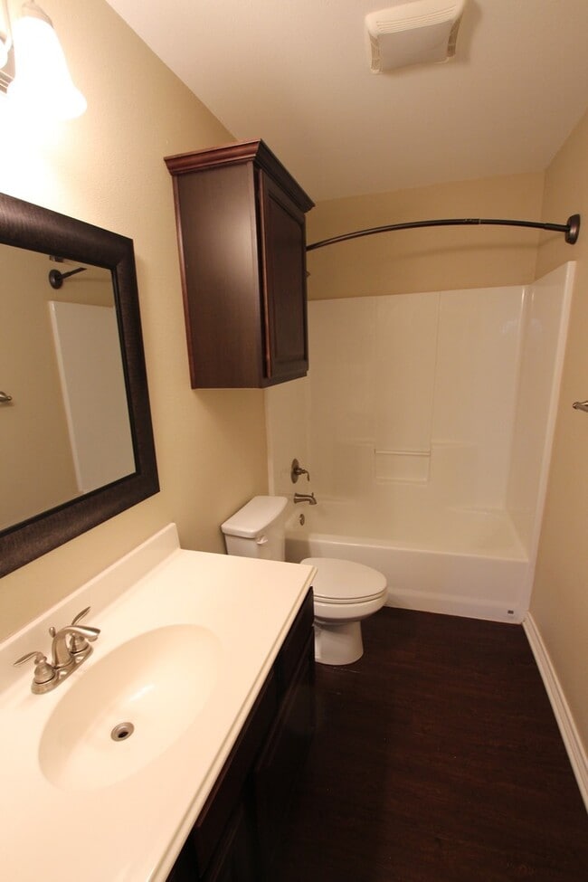 Building Photo - Gorgeous 3 Bedroom Home in The Ranch Subdi...