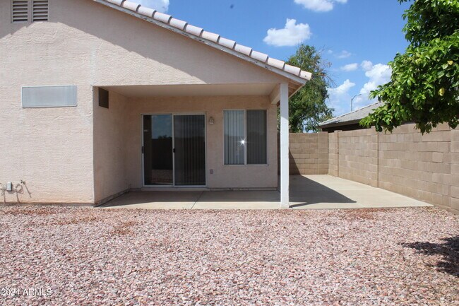 Building Photo - 13661 W Ocotillo Ln