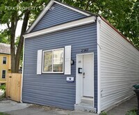 Building Photo - 2347 Rohs St