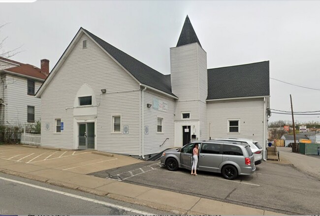 Building Photo - 347 Prestley Rd