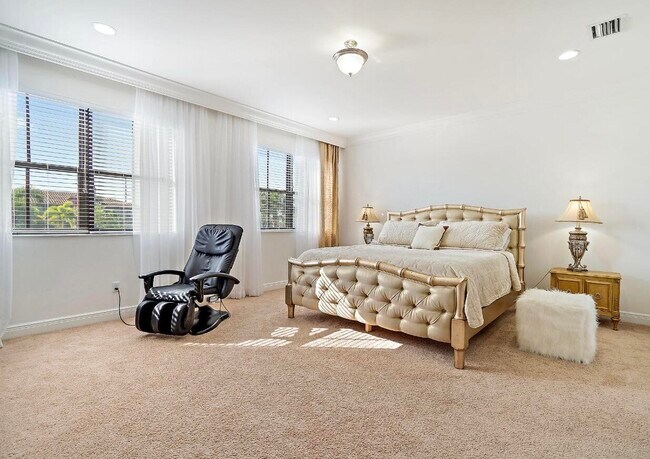Building Photo - 6484 Vireo Ct