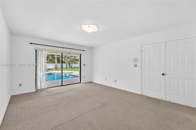 Building Photo - 10330 SW 58th Ct