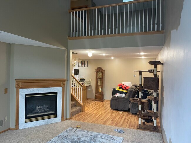 Building Photo - 1708 Pebble Ter