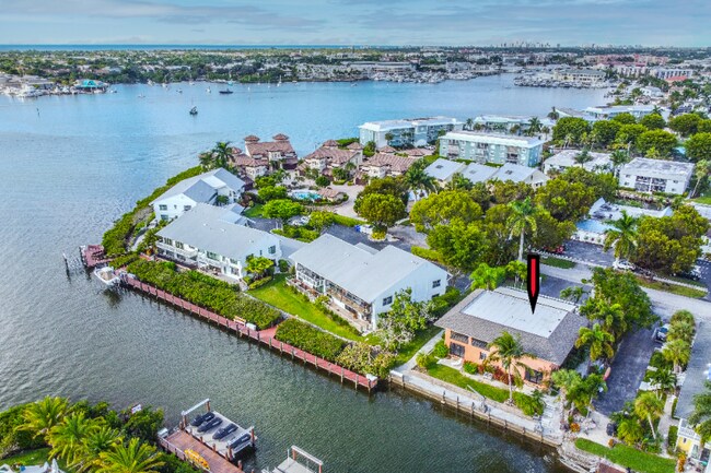 Building Photo - 1334 Chesapeake Ave