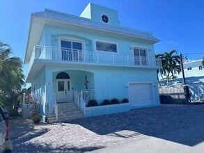 Building Photo - 103 Starfish Ln