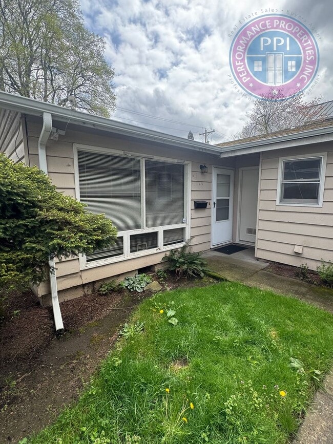 Building Photo - lac831