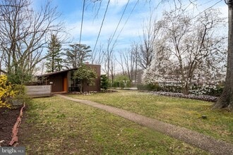 Building Photo - 3315 Pendleton Dr