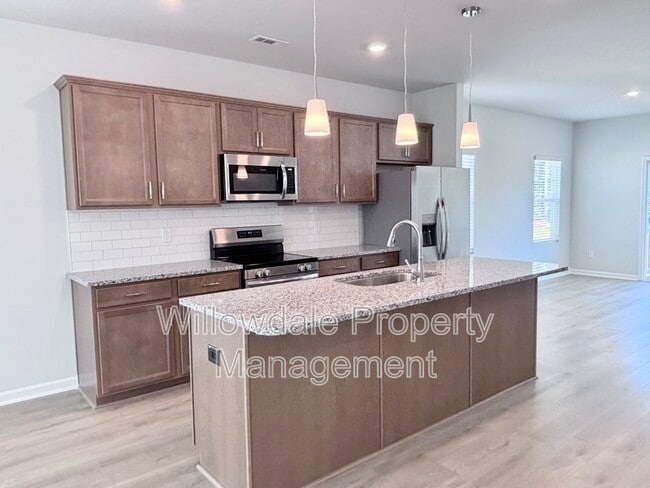 Building Photo - 398 Chesapeake Cmns St