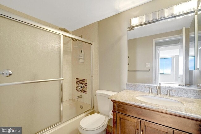 Building Photo - 6301 Stevenson Ave