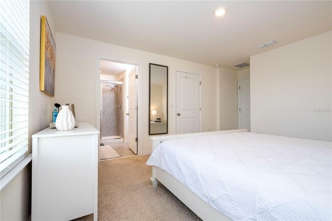 Building Photo - 12032 Holystone St