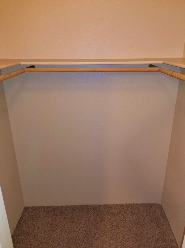 Building Photo - Upgraded West-Flagstaff Condo in the Arbor...