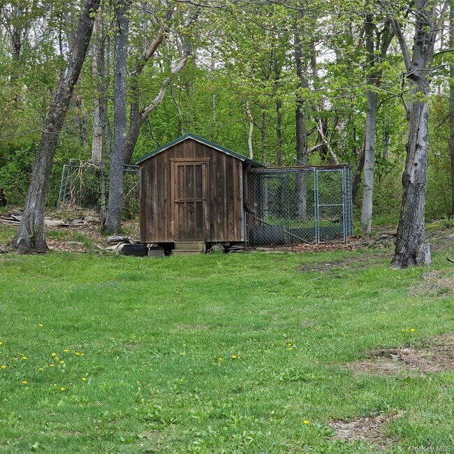 Building Photo - 2831 Pleasant Ridge Rd