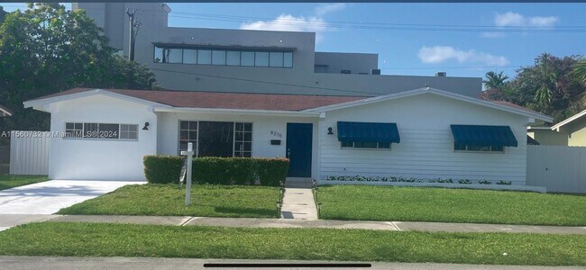 Primary Photo - 8275 SW 41st St