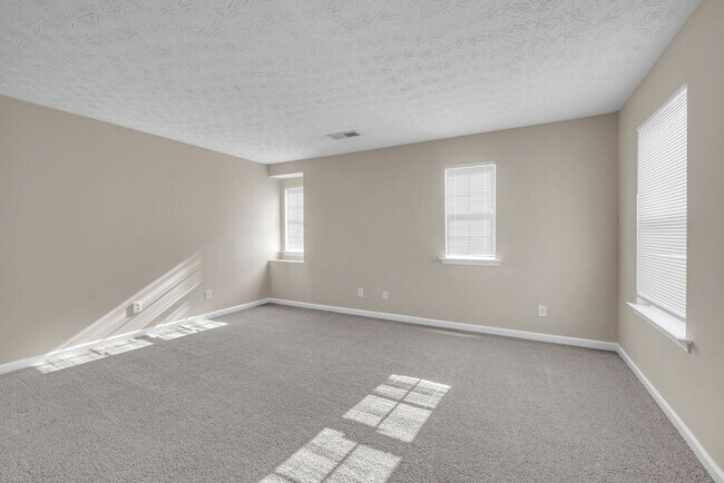 Building Photo - PRICE DROP!!! 3 BEDROOM 2.5 BATH SOUTH FULTON HOME!!
