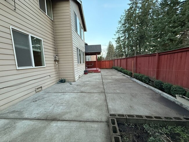 Building Photo - Beautiful 4B/3Ba Home in East Vancouver!