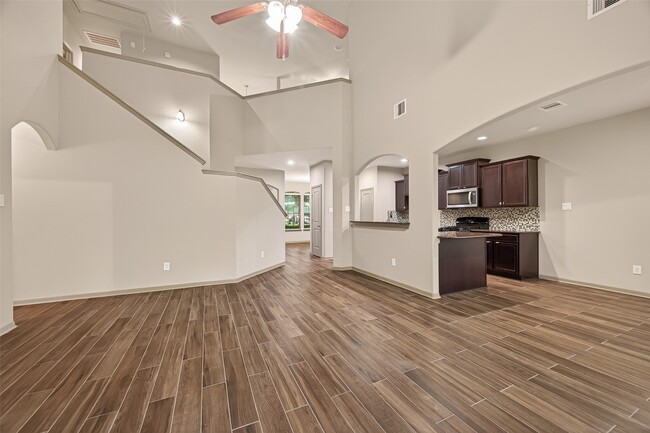 Building Photo - 2510 Shady Falls Ln