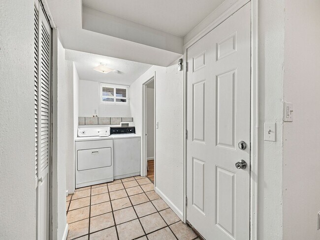 Building Photo - 2122 8th Ave
