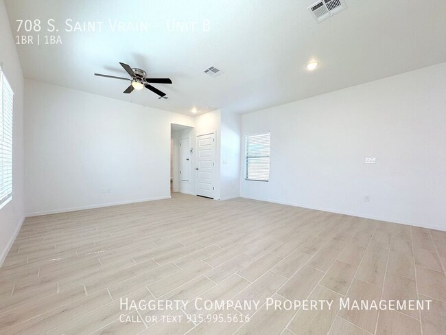 Building Photo - West/Central El Paso 1bed/1bath Refrig A/C...