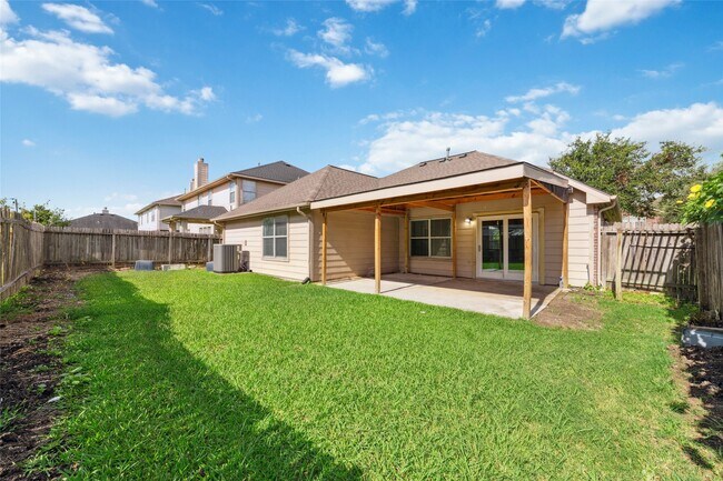 Building Photo - 16327 Dryberry Ct