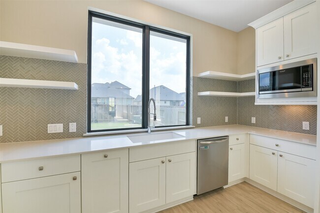 Building Photo - 1439 Northwood Blf Ln