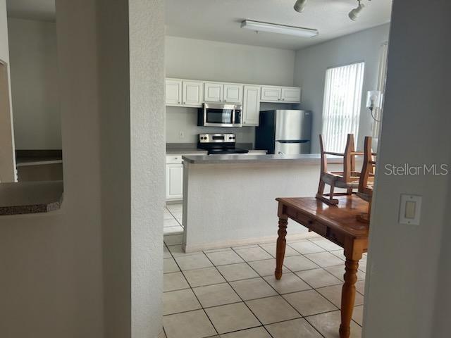 Building Photo - 5020 Sunridge Palms Dr